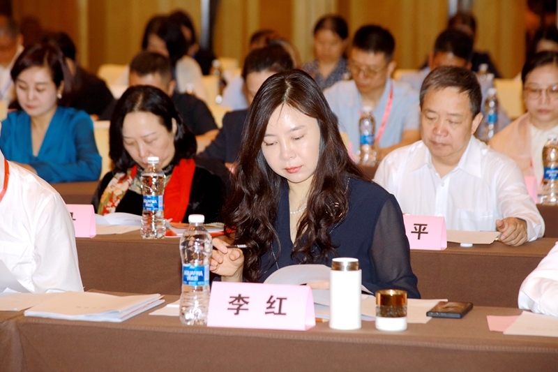 HUA_9581_副本.jpg