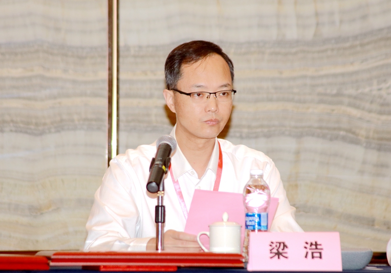 HUA_9631_副本.jpg