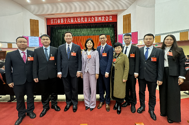 列席人大会议.jpg