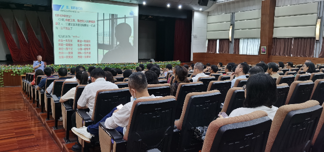 民进深圳市委会赴深圳监狱开展廉政警示教育2.jpg