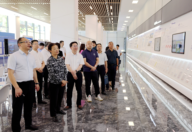 2024年7月2日至3日，民进广东省委会赴惠州开展高质量建设制造强省民主监督调研 (2)_副本.jpg