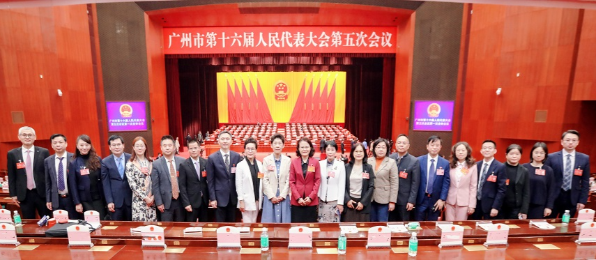 民进广州市委会召开两会代表委员座谈会（挂网）.jpg