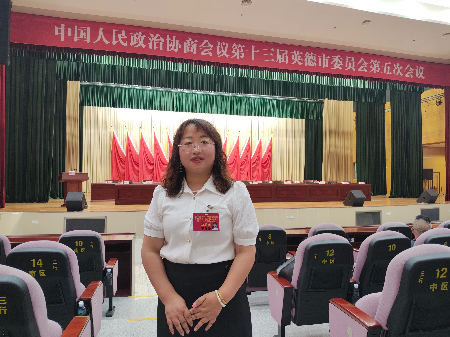 王玲艳.jpg